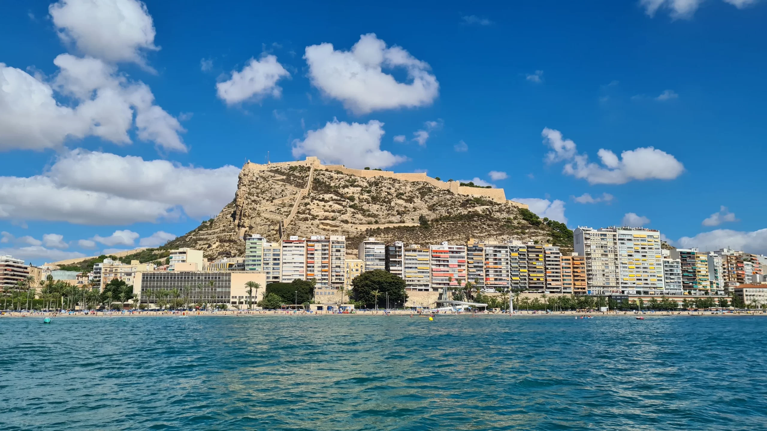 Maximum space, fresh air, and light on the Mediterranean coast - 1